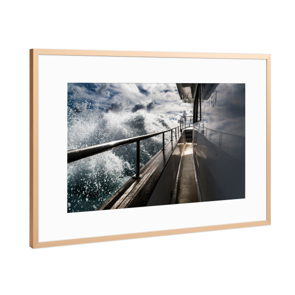 Poster mit Rahmen Kupfer "Reling" artboxONE - Natur - See,Meer,Wogen,Sturm,Schiff,Boot,Reling,Seemann,Maritim,Seefahrt,Schifffahrt