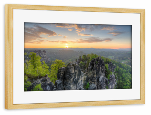 Poster mit Rahmen kiefer "Erwachen im Elbsandsteingebirge" artboxONE - Natur,Reise