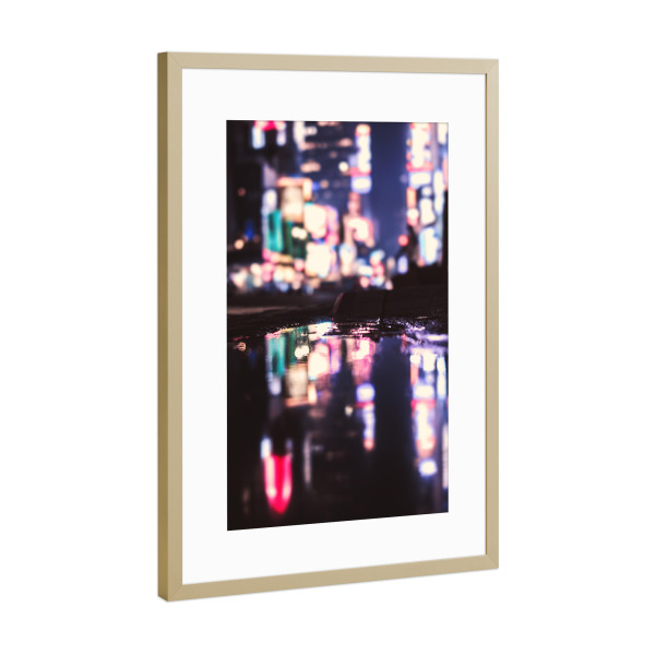 Poster mit Rahmen Gold "Times Square in der Pfütze" artboxONE - Städte / New York