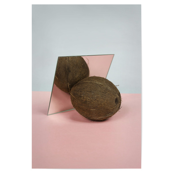 Poster 30x20 cm "Mirror Coconut I" artboxONE - Essen & Trinken - Serenity,Rosequartz,Kokosnuss,Spiegel,Obst,Frucht,Pastell