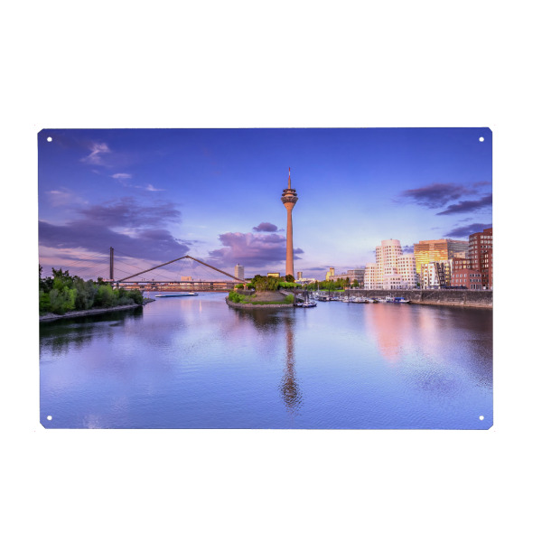 Metall Poster "Düsseldorfer Rheinturm" artboxONE - Städte / Düsseldorf - Mediahafen,Skyline - Blechschild
