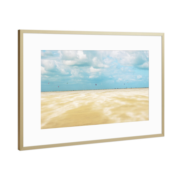 Poster mit Rahmen Gold "Am Strand" artboxONE - Reise,Reise / Strand und Meer