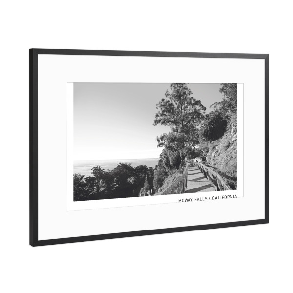 Poster mit Rahmen Schwarz (Metallic) "McWay Falls II" artboxONE - Natur,Schwarzweiß