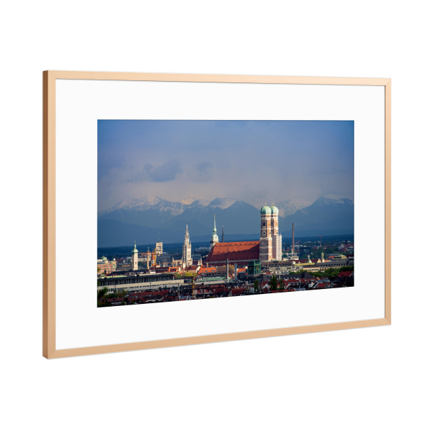 Poster mit Rahmen Kupfer "München Evening Skyline" artboxONE - Städte - München,Alpen,Bayern,Frauenkirche