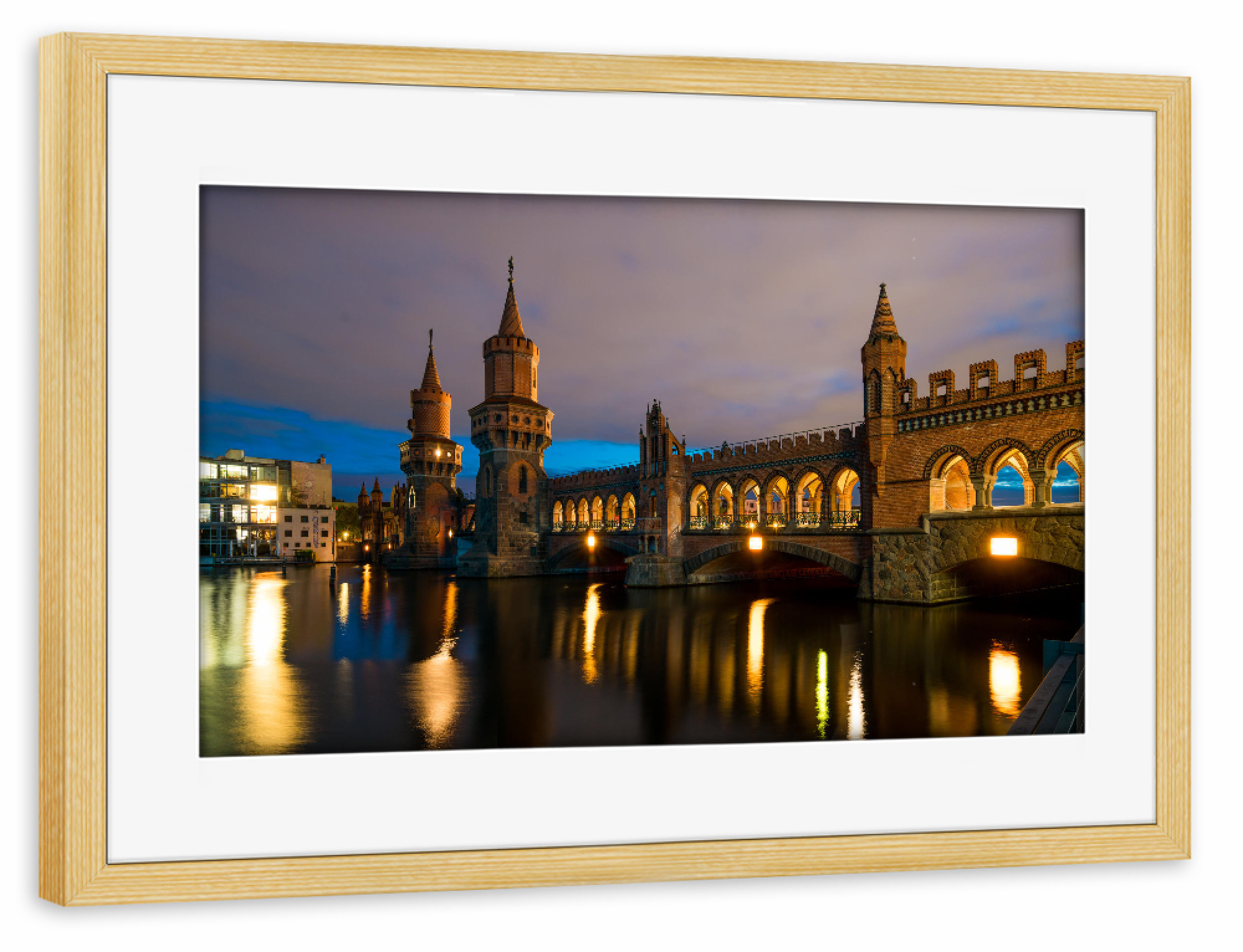 Poster mit Rahmen kiefer "Berlin Oberbaumbrücke at Night" artboxONE - Städte - Berlin,Oberbaumbrücke,Spree,Stadt