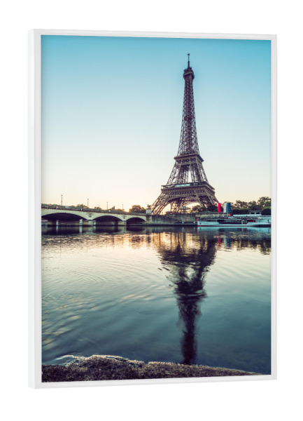 Poster mit weißem Rahmen "Paris Eiffelturm Blue Sky" artboxONE - Städte,Architektur - Paris,Eiffelturm,Seine