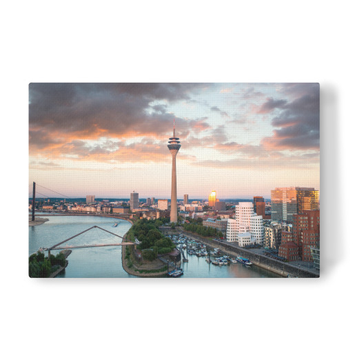 Düsseldorf Medienhafen Skyline