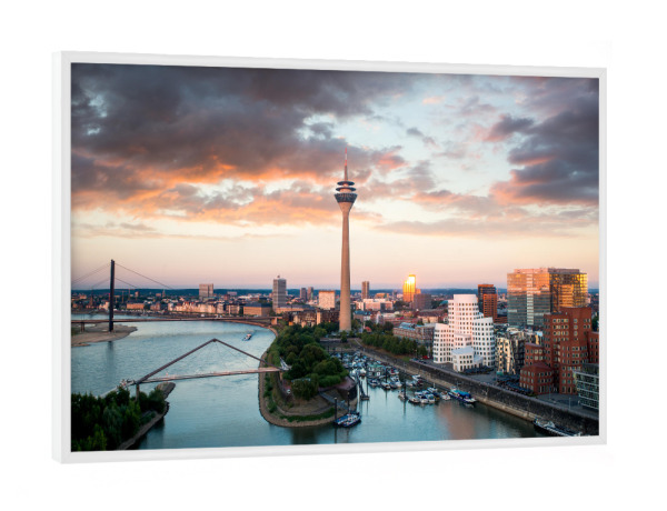 Poster mit weißem Rahmen "Düsseldorf Medienhafen Skyline" artboxONE - Städte,Architektur - Düsseldorf,Medienhafen
