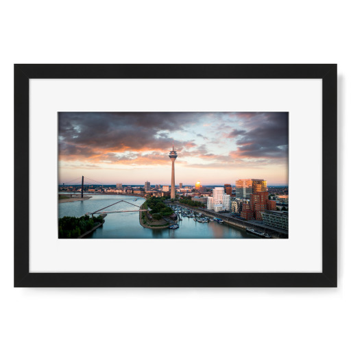 Düsseldorf Medienhafen Skyline