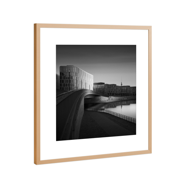 Poster mit Rahmen Kupfer "Perfect Conditions | Berlin Regierungsviertel" artboxONE - Städte,Schwarzweiß,Architektur