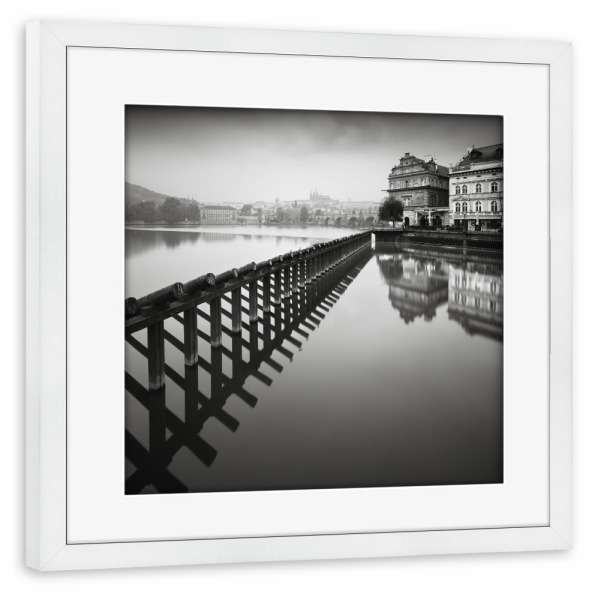 Poster mit Rahmen weiß "Muzeum Bedřicha Smetany Prag" artboxONE - Städte,Reise,Schwarzweiß,Architektur,Reise / Länder,Fiktion