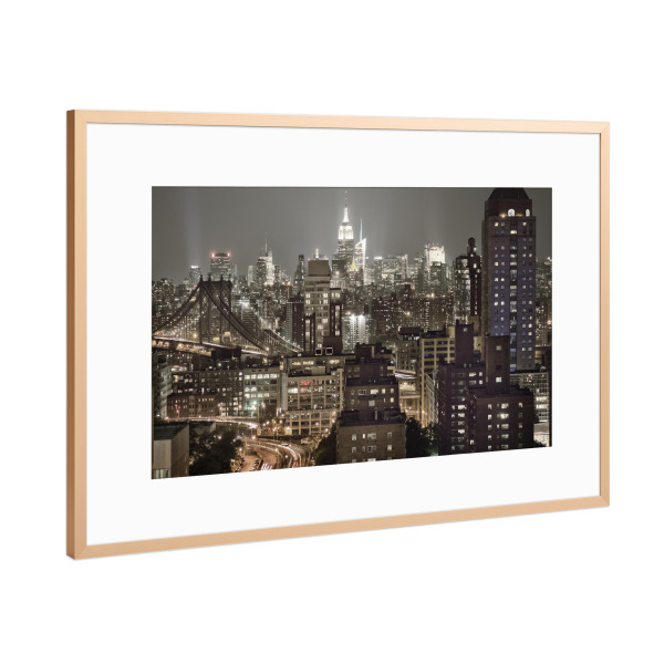 Poster mit Rahmen Kupfer "Nightlights II" artboxONE - Städte,Städte / New York,Reise,Architektur - Ny,Nyc,Manhattan,New york,Usa,Nacht,Night