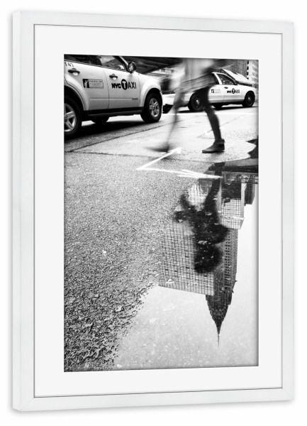 Poster mit Rahmen weiß "After the Rain" artboxONE - Städte,Städte / New York,Reise,Schwarzweiß,Architektur,Streetart