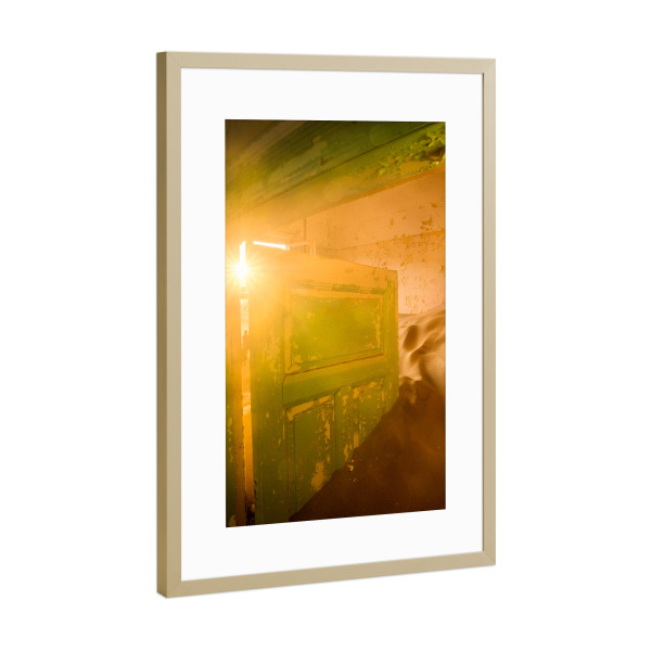 Poster mit Rahmen Gold "Restroom" artboxONE - Städte,Natur,Reise,Abstrakt,Architektur,Stillleben,Reise / Länder