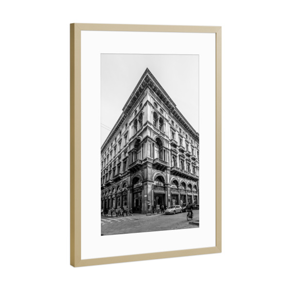 Poster mit Rahmen Gold "Banca Cesare Ponti in Mailand" artboxONE - Reise,Schwarzweiß,Architektur,Städte / Mailand