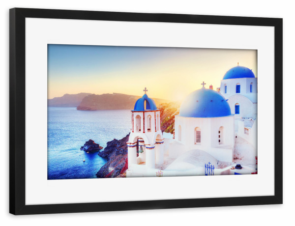 Poster mit Rahmen schwarz "Oia town on Santorini island, Greece at sunset" artboxONE - Reise