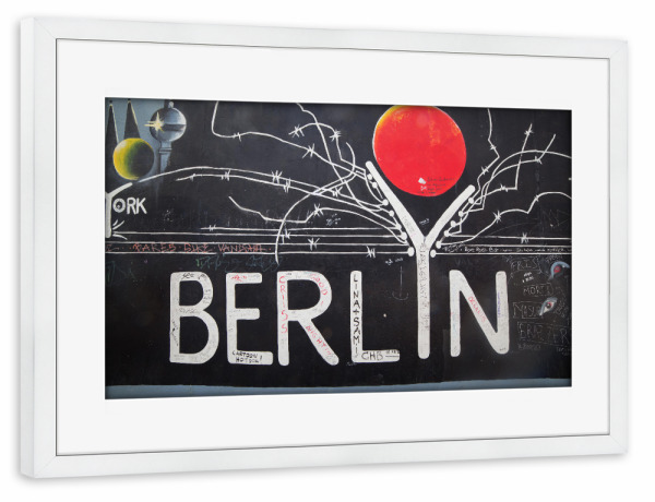 Poster mit Rahmen weiß "East Side Gallery - Berlin Wall. Berlin, Germany" artboxONE - Städte / Berlin,Abstrakt