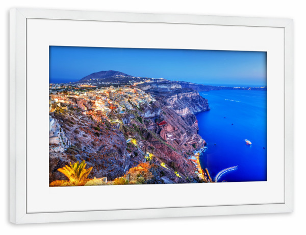 Poster mit Rahmen weiß "Fira, the capital of Santorini island, Greece at night" artboxONE - Reise