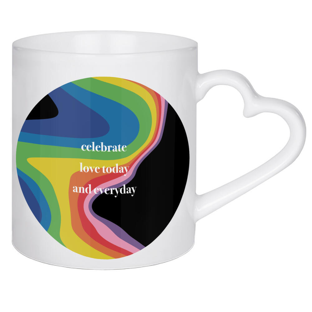 Herztasse "Celebrate love" artboxONE - Typografie,Abstrakt,Menschen,Fashion