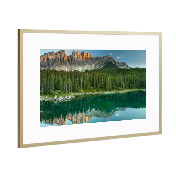 Poster mit Rahmen Gold "Reflexionen" artboxONE - Natur,Reise - See,Dolomiten,Berge,Italien,Natur,Reise