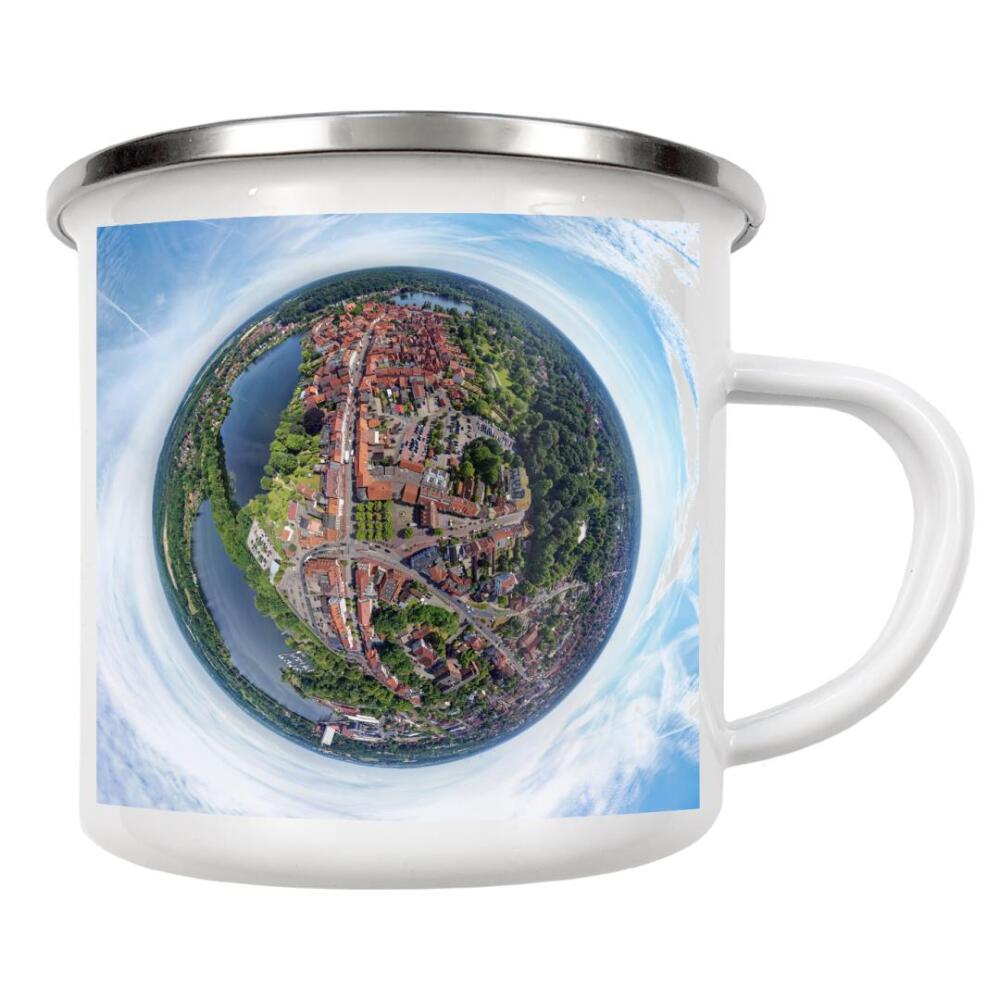 Emaille Tasse "Mölln - Altstadt und Marktplatz" artboxONE - Städte,Natur,Reise,Architektur,Städte / Weitere