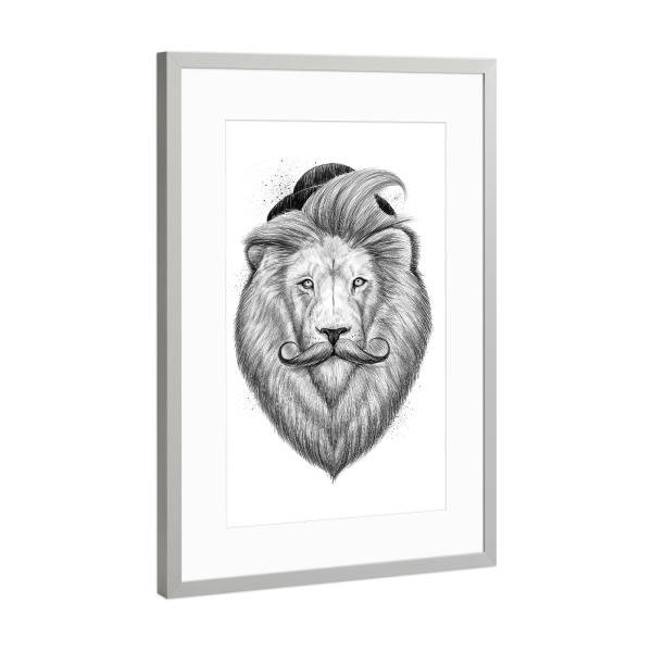 Poster mit Rahmen Silber "Bearded lion" artboxONE - Natur,Tiere,Fashion,Festivals - Lion,Schnäuzer,Bart,Löwe,Moustache,Hut