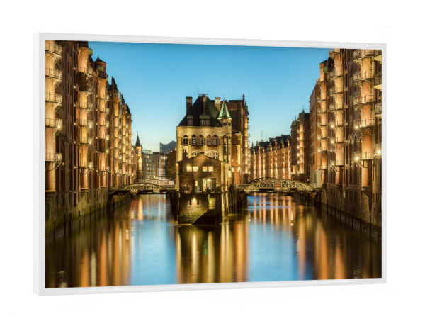 Poster mit weißem Rahmen "Wasserschloss Hamburg" artboxONE - Städte / Hamburg,Reise,Architektur