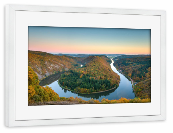Poster mit Rahmen weiß "Saarschleife bei Mettlach" artboxONE - Natur,Reise