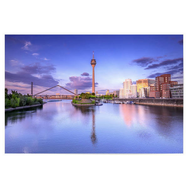 Poster "Düsseldorfer Rheinturm II" artboxONE - Städte,Architektur,Städte / Düsseldorf