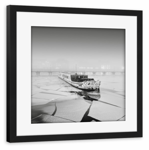 Poster mit Rahmen schwarz "MS Dr. Ingrid Wengler Berlin" artboxONE - Städte,Städte / Berlin,Natur,Schwarzweiß,Geometrie,Streetart