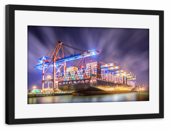 Poster mit Rahmen schwarz "Al Zubara" artboxONE - Städte,Städte / Hamburg,Architektur