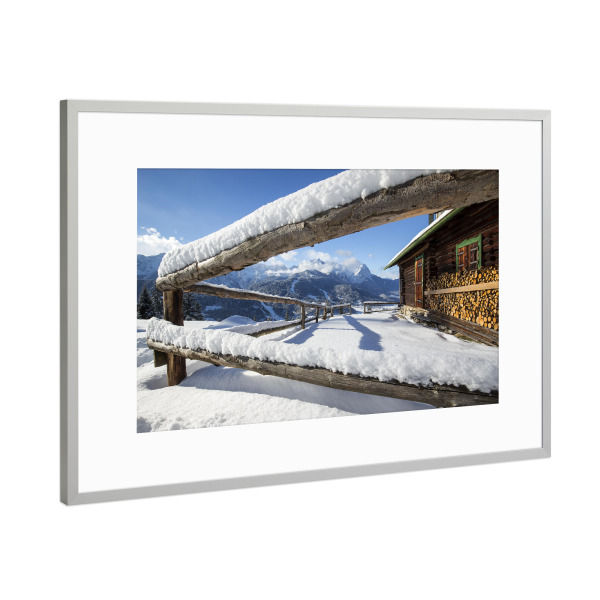 Poster mit Rahmen Silber "Zugspitzblick an der Eckenhütte" artboxONE - Natur - Garmisch-partenkirchen,Bayern,Berge,Alpen,Winter,Eckenhütte,Schnee