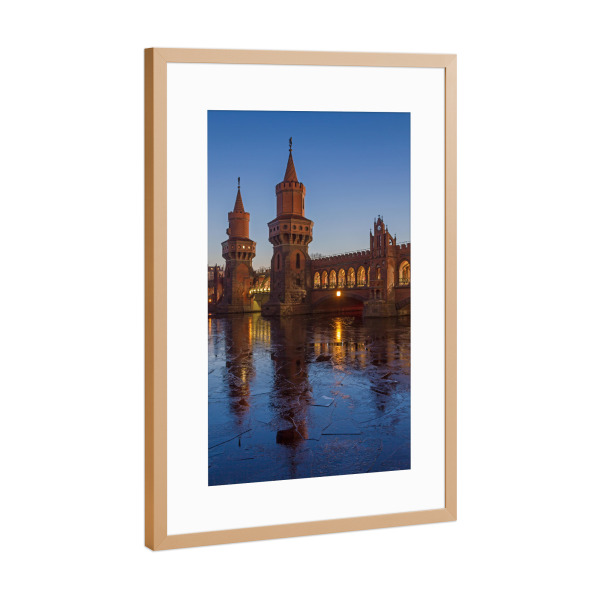Poster mit Rahmen Kupfer "Oberbaumbrücke Berlin" artboxONE - Städte / Berlin,Architektur