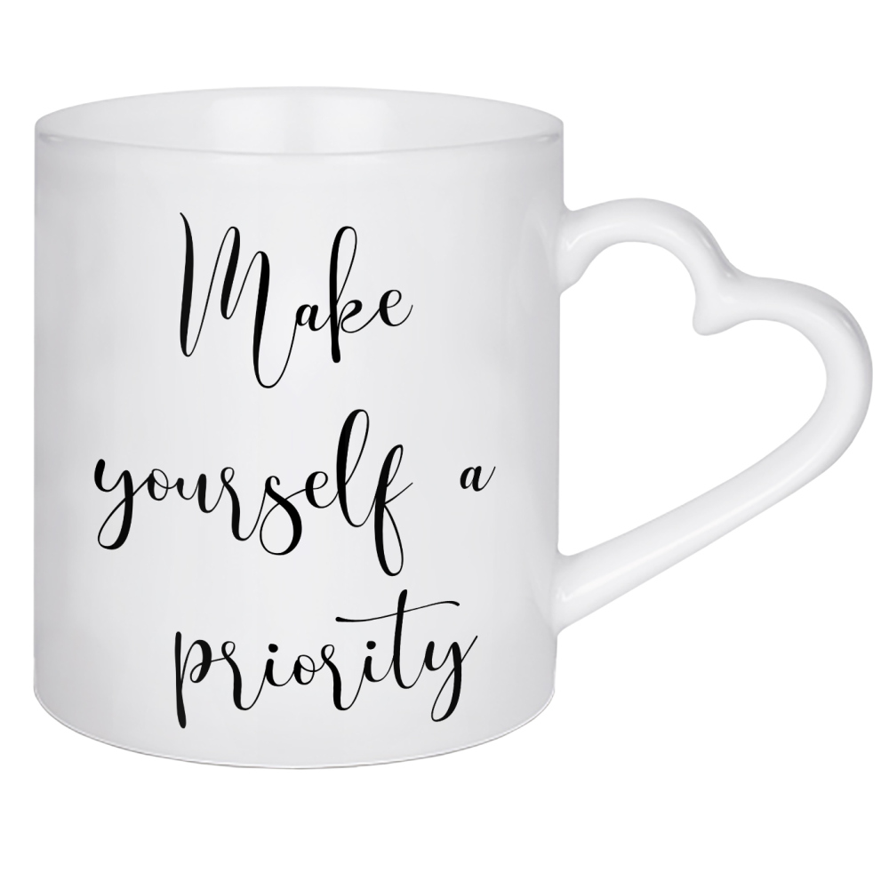 Herztasse "Make yourself a priority" artboxONE - Typografie,Menschen - Typo,Typografie,Priorität,Minimalismus,Priority,Pink,Schwarz