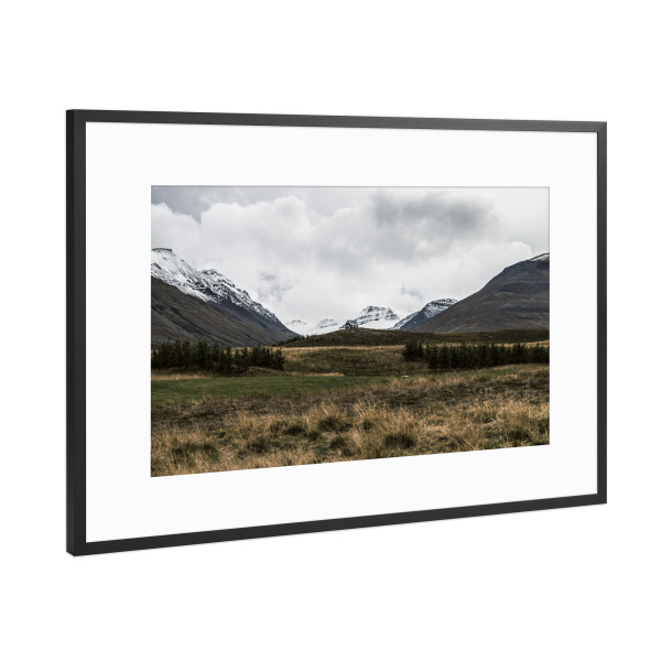Poster mit Rahmen Schwarz (Metallic) "Mountain House" artboxONE - Natur,Reise,Floral