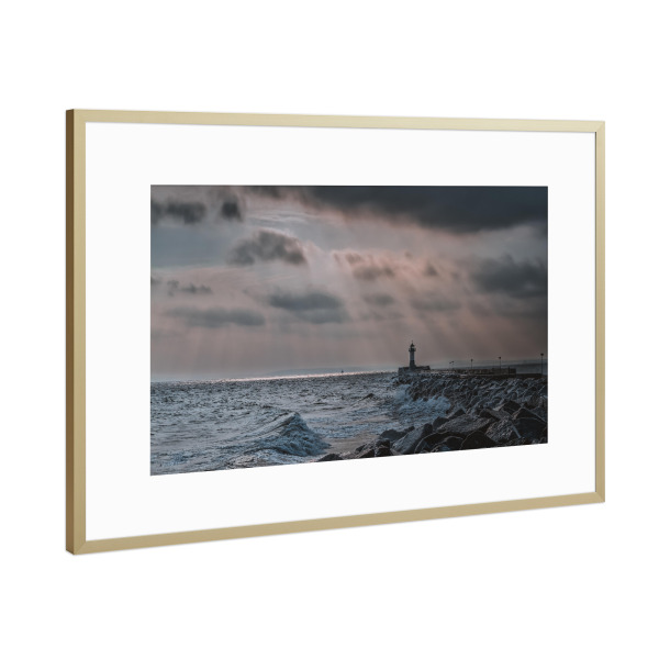 Poster mit Rahmen Gold "Molenfeuer Sassnitz" artboxONE - Natur,Reise / Strand und Meer
