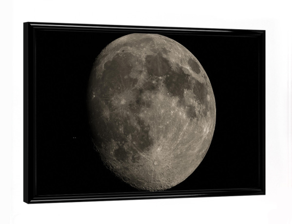 Poster mit schwarzem Rahmen "Mond 2" artboxONE - Natur - Mond,Luna,Erdmond,Astronomie,Universum,Weltall,Weltraum