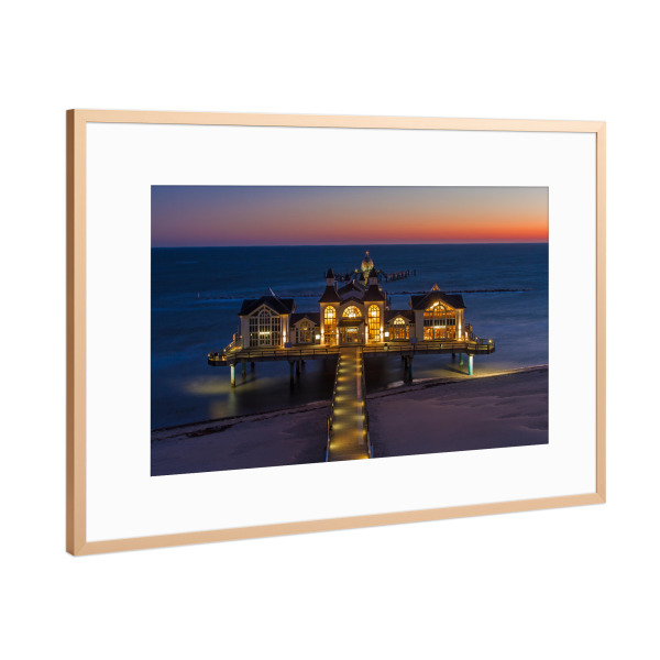 Poster mit Rahmen Kupfer "Seebrücke Sellin" artboxONE - Natur,Architektur