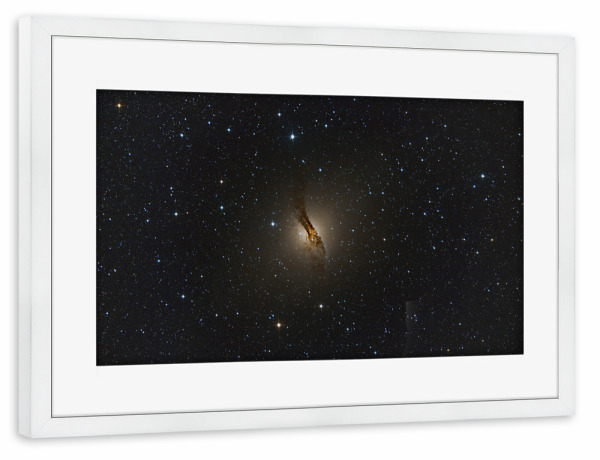 Poster mit Rahmen weiß "Centaurus A" artboxONE - Natur,Fiktion,Galaxy