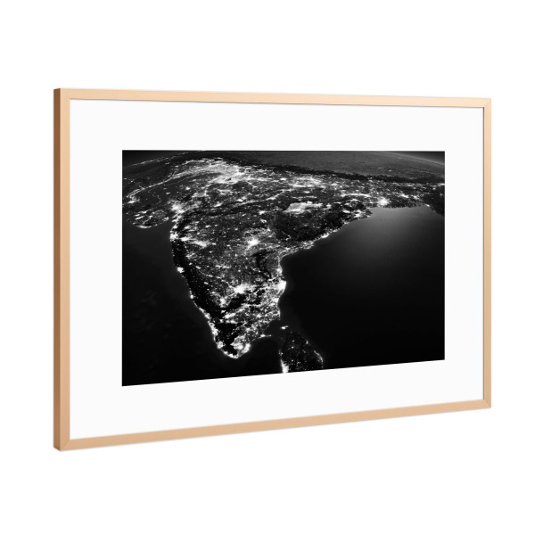 Poster mit Rahmen Kupfer "India Night View From Space 2" artboxONE - Städte,Reise,Schwarzweiß,Reise / Asien,Städte / Weitere