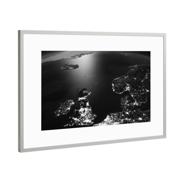Poster mit Rahmen Silber "Northern Europe Night View From Space 2" artboxONE - Natur,Schwarzweiß,Galaxy
