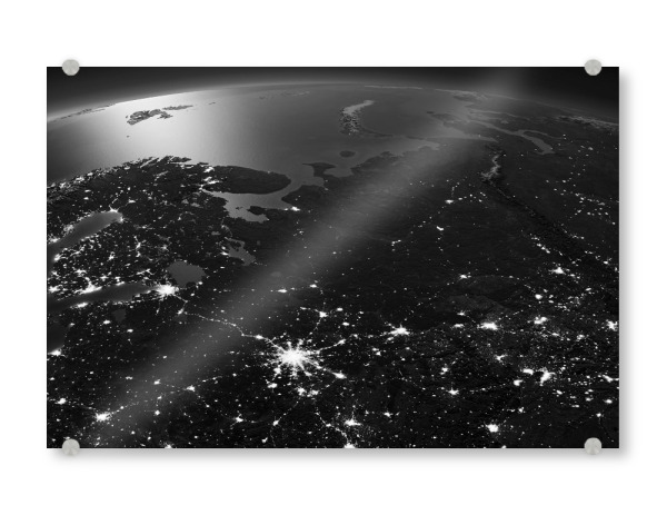 Acrylglasbild "Eastern Europe Night View From Space 2" artboxONE - Schwarzweiß,Galaxy - Europa,Weltraum,Nasa,Kosmos,Space,Welt,Weltkugel,Erde,Earth