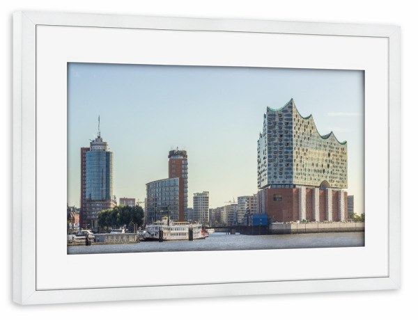 Poster mit Rahmen weiß "Elbphilharmonie Hamburg Hafen" artboxONE - Städte,Städte / Hamburg,Architektur