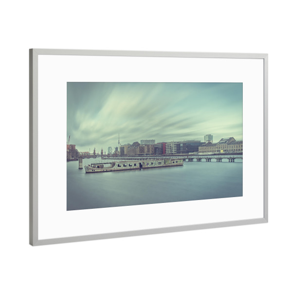 Poster mit Rahmen Silber "Berlin Osthafen" artboxONE - Städte / Berlin