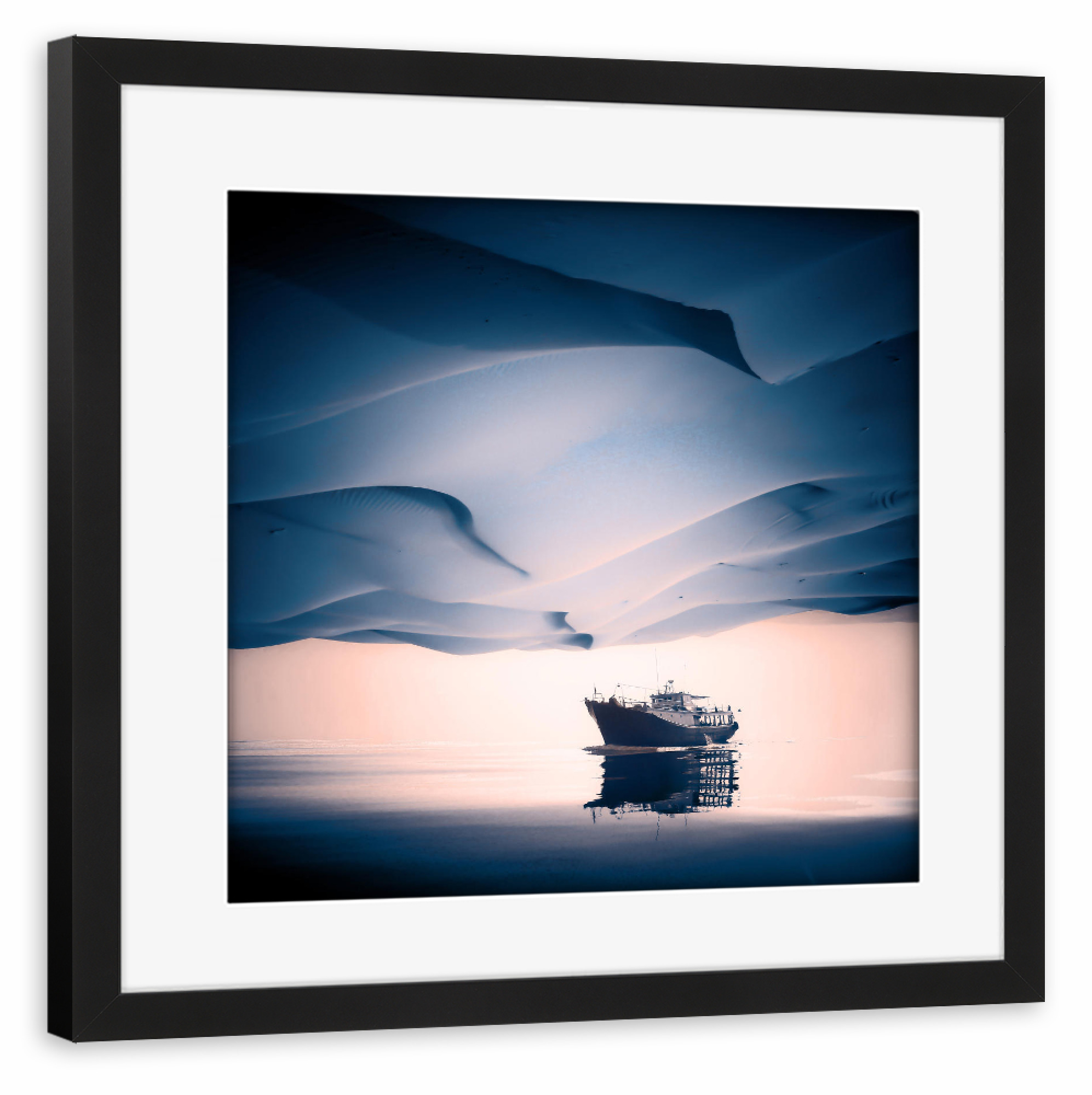 Poster mit Rahmen schwarz "Desertir" artboxONE - Natur,Abstrakt - Boat,Ship,Sea,Desert,Boot,Schiff,Wüste,Sand,Sahara,Abstrakt