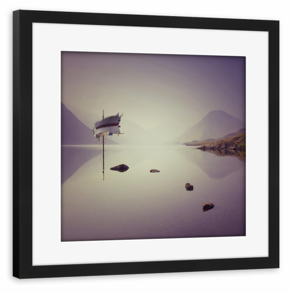 Poster mit Rahmen schwarz "Broken equability" artboxONE - Natur,Abstrakt - Boot,See,Surreal,Nebel,Boot,See,Wasser,Abstrakt,Verkehrtewelt,Aufdemkopf