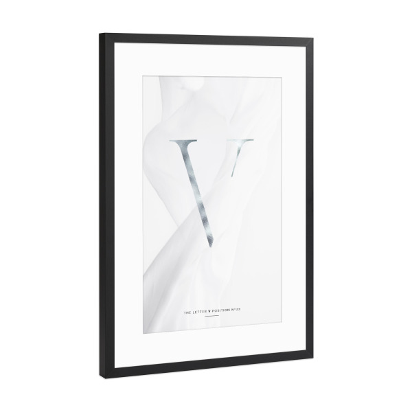 Poster mit Rahmen Schwarz (Metallic) "SILBER LETTER COLLECTION | V" artboxONE - Schwarzweiß,Buchstaben,Buchstaben / V