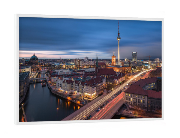 Poster mit weißem Rahmen "Berlin Skyline 2" artboxONE - Städte / Berlin