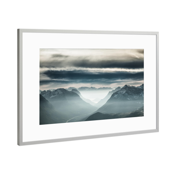 Poster mit Rahmen Silber "Nebelberge" artboxONE - Natur