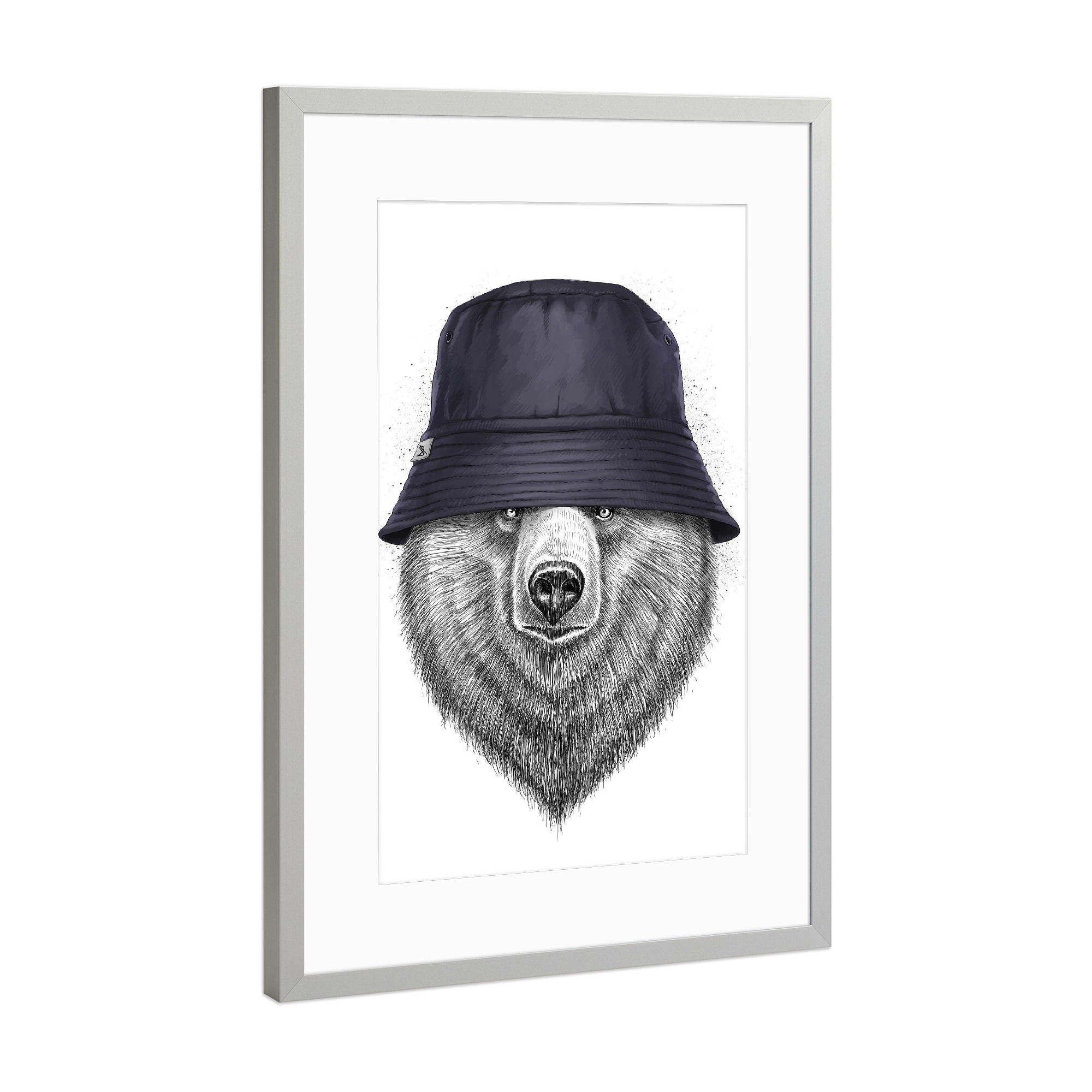 Poster mit Rahmen Silber "Bear in hat" artboxONE - Natur,Tiere,Schwarzweiß,Fashion
